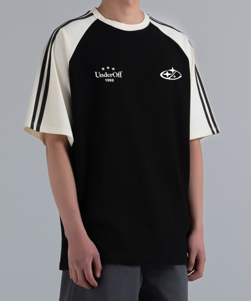 UNDEROFF(アンダーオフ)の「オーバーフィットラグラントラックライン半袖Tシャツスターロゴブラック(Tシャツ/カットソー・レディース・ブラック・SMALL/MEDIUM/LARGE/X-LARGE)」の4枚目の写真