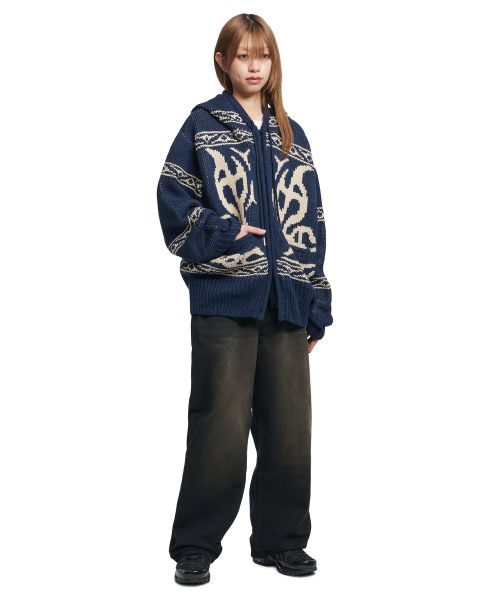 NOMANUAL(NOMANUAL)の「COWICHAN HOODED ZIP-UP - NAVY(ニット/セーター・レディース・その他・LARGE/X-LARGE/MEDIUM)」の5枚目の写真
