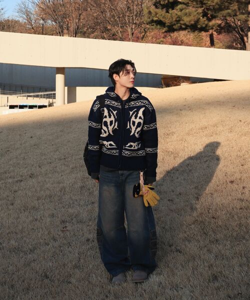 NOMANUAL(NOMANUAL)の「COWICHAN HOODED ZIP-UP - NAVY(ニット/セーター・レディース・その他・LARGE/X-LARGE/MEDIUM)」の20枚目の写真