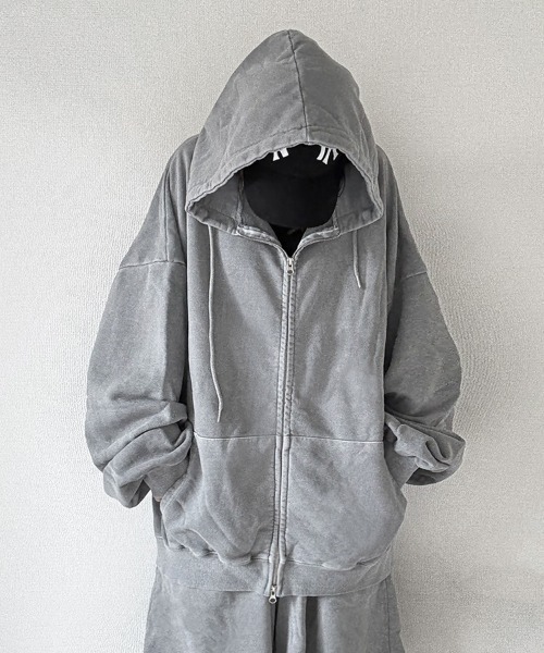 YACA（ヤーカ）の「Pigment Zip Parka/ピグメントジップパーカー【unisex item】（パーカー・レディース・チャコールグレー/ライトグレー・FREE）」の9枚目の写真