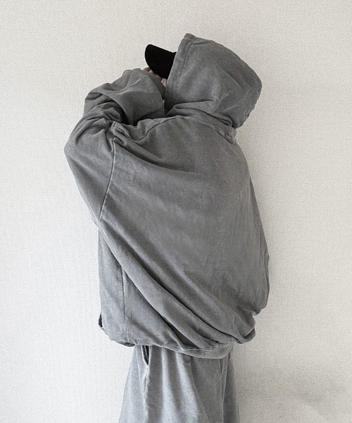 YACA（ヤーカ）の「Pigment Zip Parka/ピグメントジップパーカー【unisex item】（パーカー・レディース・チャコールグレー/ライトグレー・FREE）」の10枚目の写真