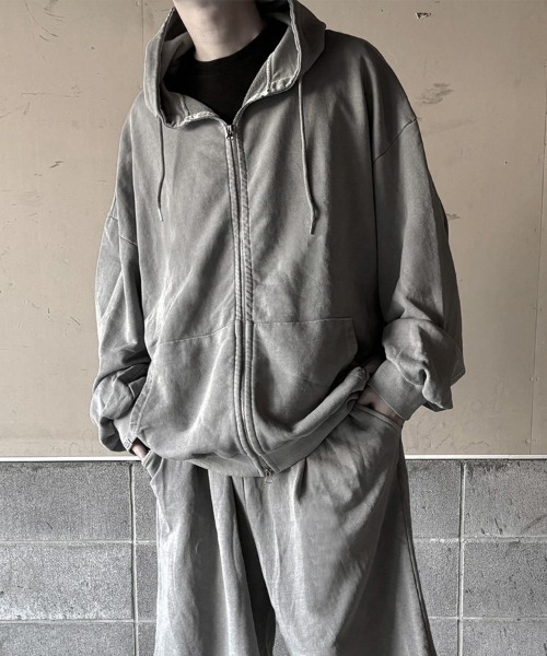 YACA（ヤーカ）の「Pigment Zip Parka/ピグメントジップパーカー【unisex item】（パーカー・レディース・チャコールグレー/ライトグレー・FREE）」の12枚目の写真