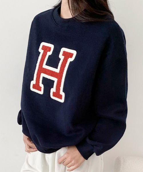 LOWO(ロワ)の「ロゴ 刺繍 スウェット トップス プルオーバー 長袖 秋冬(スウェット・レディース・ベージュ/ネイビー/グレー・FREE)」の4枚目の写真