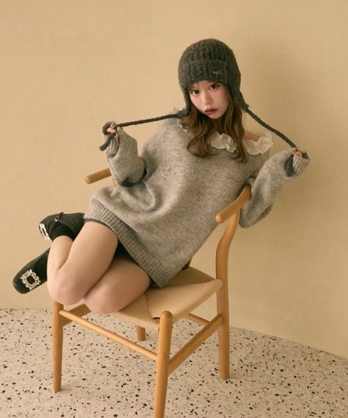 TITTY&CO.（ティティーアンドコー）の「フリル襟付きラメ刺繍ニット（ニット/セーター・レディース・ネイビー/アイボリー/グレー・FREE）」の4枚目の写真