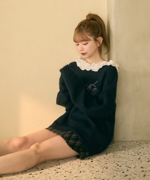 TITTY&CO.（ティティーアンドコー）の「フリル襟付きラメ刺繍ニット（ニット/セーター・レディース・ネイビー/アイボリー/グレー・FREE）」の14枚目の写真