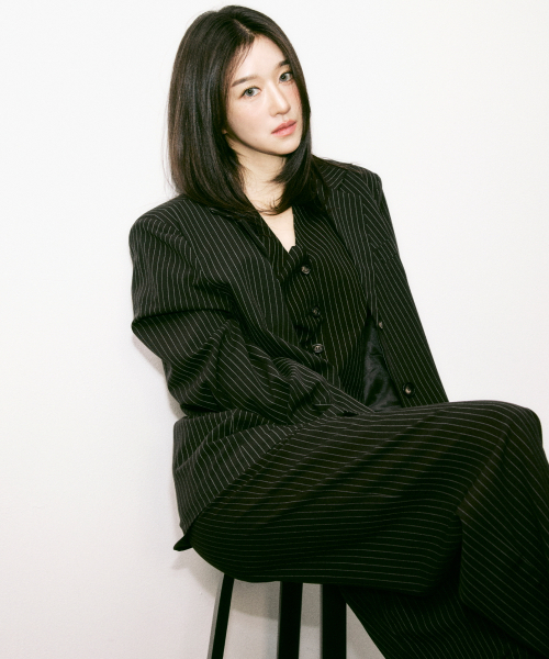 NICK&NICOLE(ニックアンドニコール)の「TAILORED STRIPE SINGLE JACKET_BLACK(テーラードジャケット・レディース・その他・MEDIUM/LARGE)」の4枚目の写真