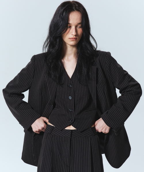 NICK&NICOLE(ニックアンドニコール)の「TAILORED STRIPE SINGLE JACKET_BLACK(テーラードジャケット・レディース・その他・MEDIUM/LARGE)」の8枚目の写真
