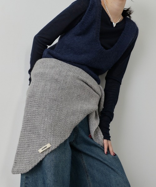 ローゲージトライアングルニットストール（ストール/ショール）｜HANNE