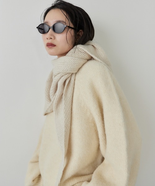 ローゲージトライアングルニットストール（ストール/ショール）｜HANNE