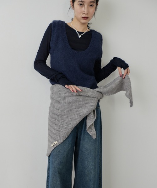 ローゲージトライアングルニットストール（ストール/ショール）｜HANNE