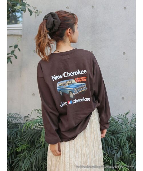 Ungrid（アングリッド）の「JeepロゴロングスリーブTee（Tシャツ/カットソー・レディース・ブラウン/ライトグレー/オフホワイト・FREE）」の3枚目の写真