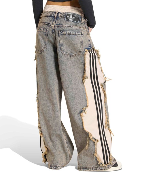 adidas（アディダス）の「adidas ADILENIUM 5 DECONSTRUCTED DENIM