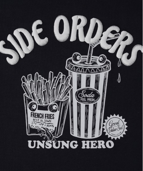 Right-on(ライトオン)の「バックフードプリント クルーネックトレーナー (インパクトプリント / レギュラーフィット / TC裏起毛 / ストリートスタイル)(スウェット・メンズ・ブラック/ネイビー/ライトグレー・M/L/XL)」の17枚目の写真