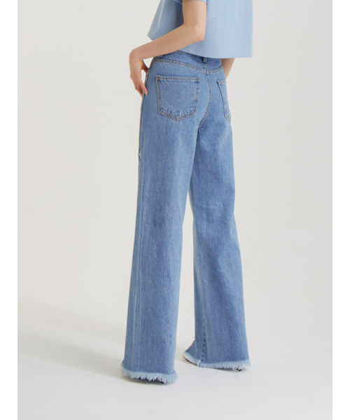 UNKNOWN PLANET(アンノウンプラネット)の「ラインスリットデニムパンツブルー(デニムパンツ・レディース・その他・LARGE/MEDIUM/SMALL)」の6枚目の写真