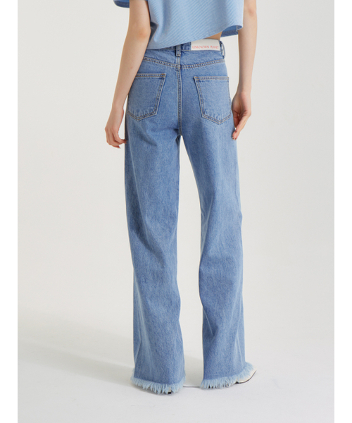 UNKNOWN PLANET(アンノウンプラネット)の「ラインスリットデニムパンツブルー(デニムパンツ・レディース・その他・LARGE/MEDIUM/SMALL)」の7枚目の写真