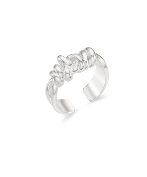 DENU(デヌ)の「Twist band ring(リング・レディース・シルバー・FREE)」の2枚目の写真