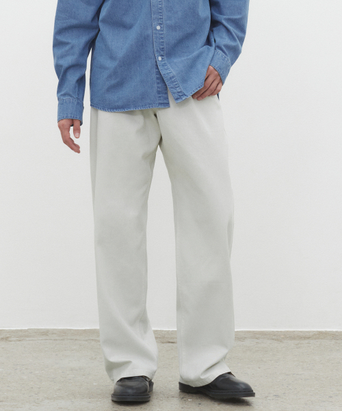 DECET（デケト）の「Mid Rise Wide Jeans DCPT027LightGray（デニムパンツ・レディース・その他・26/30/28）」の6枚目の写真