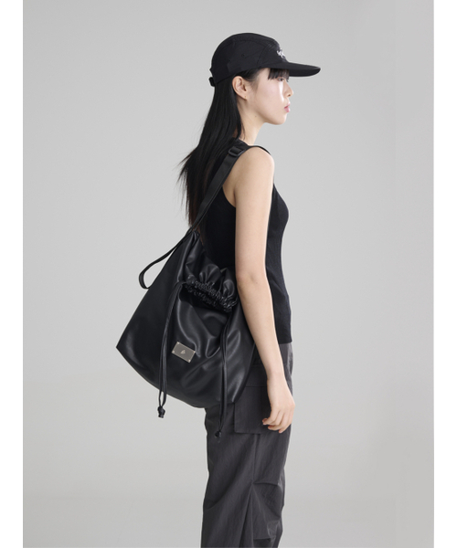 Salad bowls（サラダボール）の「LEATHER CITY CROSS BAG [BLACK]（メッセンジャーバッグ・レディース・ブラック・FREE）」の3枚目の写真
