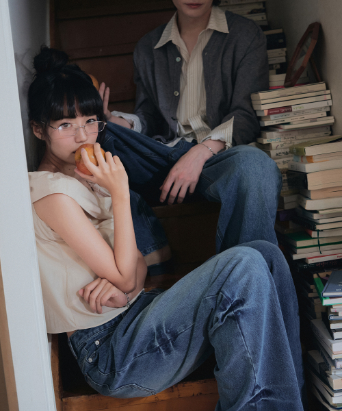 OURDAYZ（アワーデイズ）の「クリンクルドミンゴワイドデニムパンツ[MID BLUE]（デニムパンツ・レディース・その他・LARGE）」の4枚目の写真