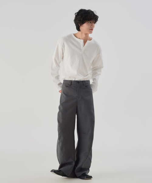OWSA(オウサ)の「切り替えダーツスラックスパンツ - グレー M(スラックス・メンズ・その他・MEDIUM)」の4枚目の写真
