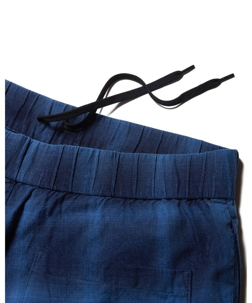 uniform experiment(ユニフォームエクスペリメント)の「ROPE INDIGO EASY SHORTS(その他パンツ・メンズ・オフホワイト/インディゴブルー・3/2/1)」の6枚目の写真
