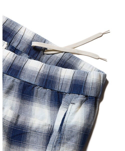 uniform experiment(ユニフォームエクスペリメント)の「ROPE INDIGO EASY SHORTS(その他パンツ・メンズ・オフホワイト/インディゴブルー・3/2/1)」の9枚目の写真