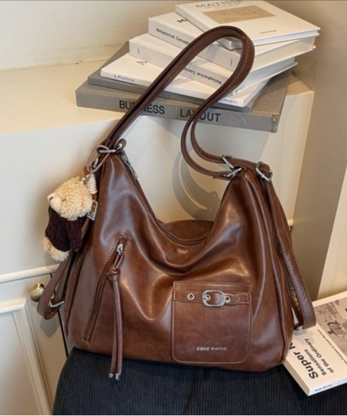 SHEPP(シープ)の「【3WAY/大容量!】フロントポケット フェイクレザーリュック ショルダートート(ショルダーバッグ・レディース・ブラウン/ブラック/ダークブラウン・F)」の15枚目の写真