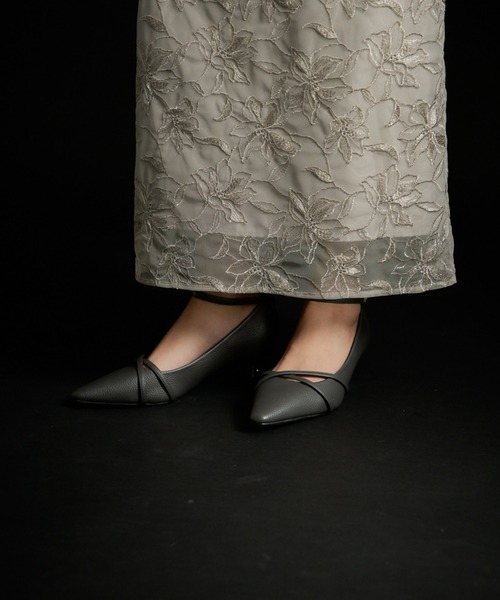 LE'RURE(リルアー)の「Cross design pumps(パンプス・レディース・ベージュ/グレー/ブラック・LL/L/M/S)」の9枚目の写真
