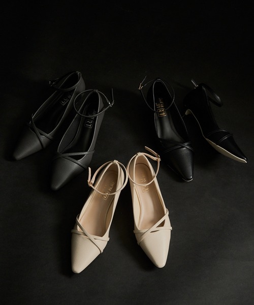LE'RURE(リルアー)の「Cross design pumps(パンプス・レディース・ベージュ/グレー/ブラック・LL/L/M/S)」の5枚目の写真