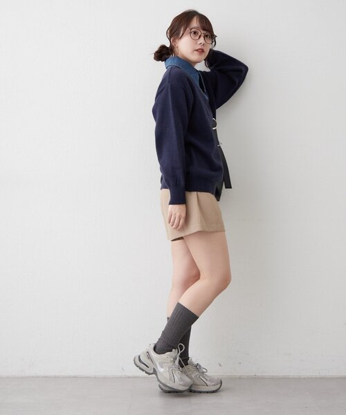 continuer de NICE CLAUP(コンティニューデナイスクラップ)の「デニム衿BIGニット(ニット/セーター・レディース・その他12/オフホワイト/ネイビー/トップグレー/その他1・FREE)」の9枚目の写真