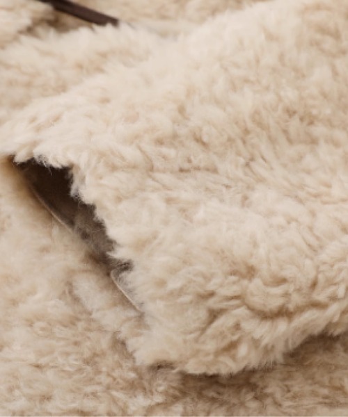 LA POMME petit(ラポミ・プチ)の「Cozy Faux Fur Long Coat(ムートンコート・レディース・ベージュ・LARGE/MEDIUM/SMALL)」の5枚目の写真