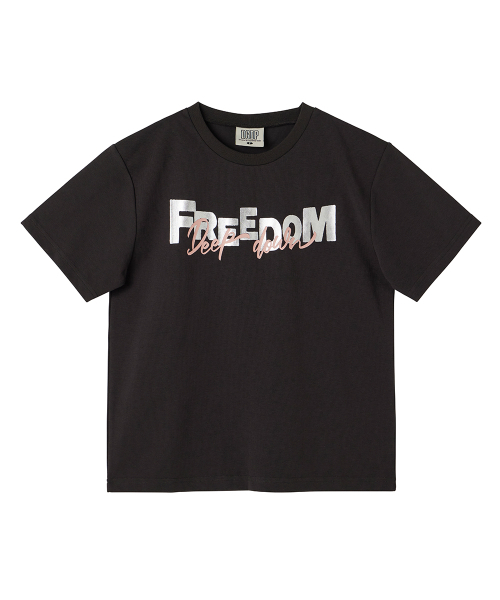 DANGLEDROP(ダングルドロップ)の「DGDP FREEDOMセミクロップ半袖Tシャツチャコール(Tシャツ/カットソー・レディース・その他・FREE)」の17枚目の写真