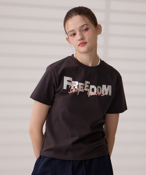 DANGLEDROP(ダングルドロップ)の「DGDP FREEDOMセミクロップ半袖Tシャツチャコール(Tシャツ/カットソー・レディース・その他・FREE)」の14枚目の写真