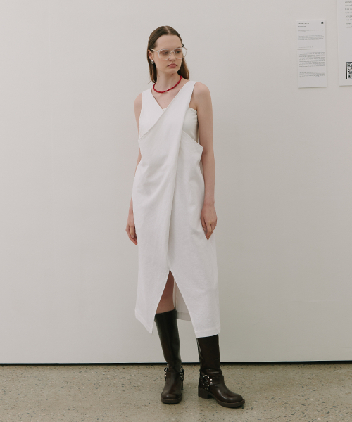 320SHOWROOM(320ショールーム)の「Two-Way Wrap Sleeveless Long Linen Dress White(ワンピース・レディース・その他・ONE SIZE)」の2枚目の写真