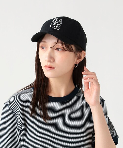 BEAMS HEART(ビームスハート)の「ヘリンボーン 刺繍 キャップ(キャップ・レディース・ブラック/グレー/ブラウン・ONE SIZE)」の2枚目の写真