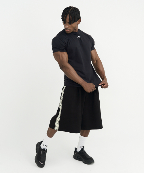 TURTLEBACK(タートルバック)の「石膏マッスルフィット半袖_ブラック(Tシャツ/カットソー・メンズ・その他・LARGE/X-LARGE/XX-LARGE/MEDIUM)」の2枚目の写真