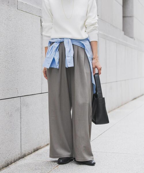 URBAN RESEARCH DOORS（アーバンリサーチドアーズ）の「『仁村紗和さん着用』『UR TECH』完声タックギャザーワイドパンツ（その他パンツ・レディース・ブラック/グレー系その他/チャコールグレー・LARGE/MEDIUM/SMALL）」の12枚目の写真
