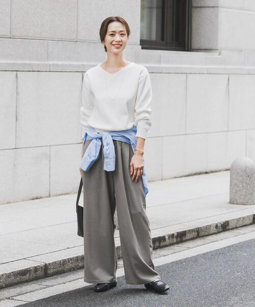 URBAN RESEARCH DOORS（アーバンリサーチドアーズ）の「『仁村紗和さん着用』『UR TECH』完声タックギャザーワイドパンツ（その他パンツ・レディース・ブラック/グレー系その他/チャコールグレー・LARGE/MEDIUM/SMALL）」の16枚目の写真