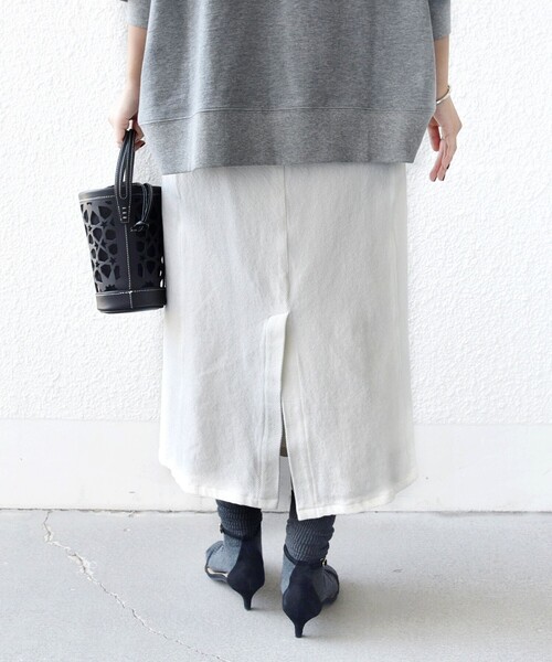 SHIPS（シップス）の「〈手洗い可能〉ルーズ デニム サイド ポケット スカート（デニムスカート・レディース・ネイビー/ホワイト・ONE SIZE）」の10枚目の写真