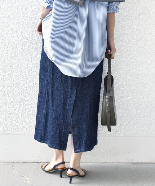 SHIPS（シップス）の「〈手洗い可能〉ルーズ デニム サイド ポケット スカート（デニムスカート・レディース・ネイビー/ホワイト・ONE SIZE）」の16枚目の写真