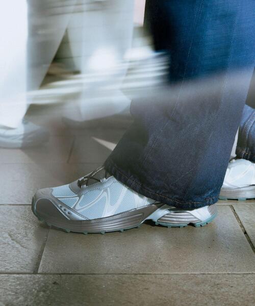 SALOMON(サロモン)の「『23-25.5サイズ』SALOMON EXCLUSIVE XT-WHISPER(スニーカー・レディース・グレー系その他・23/24/25/25.5/24.5/23.5)」の9枚目の写真