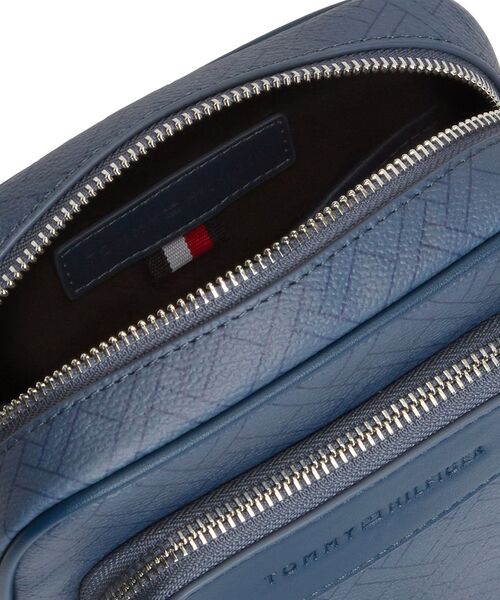 TOMMY HILFIGER(トミーヒルフィガー)の「フラッグモノグラムミニリポーターバッグ(ボディバッグ/ウエストポーチ・メンズ・ブラック/ブルー・FREE)」の14枚目の写真