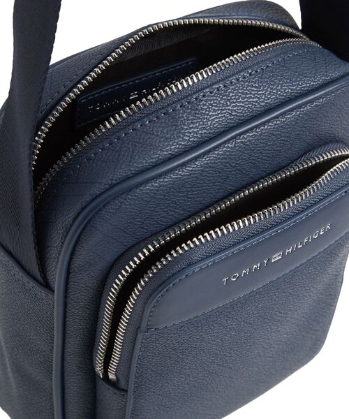 TOMMY HILFIGER(トミーヒルフィガー)の「フラッグモノグラムミニリポーターバッグ(ボディバッグ/ウエストポーチ・メンズ・ブラック/ブルー・FREE)」の15枚目の写真