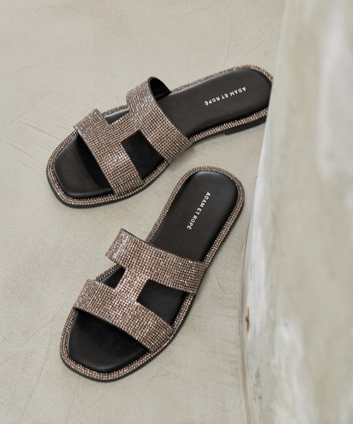 ADAM ET ROPE'（アダムエロペ）の「Iストラップラインストーンサンダル（サンダル・レディース・ブラック/ベージュ/ブラウン/シルバー・36/37/38/39）」の3枚目の写真
