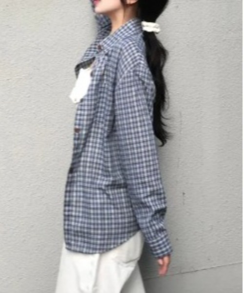 Vini(ヴィニ)の「オーバーサイズ チェックシャツ / ユニセックス対応(シャツ/ブラウス・レディース・ブルー・MEDIUM)」の8枚目の写真