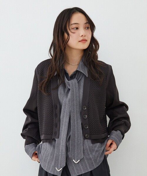 UNITED TOKYO(ユナイテッドトウキョウ)の「【新作】レースパターンカーディガン|軽羽織/春服(カーディガン/ボレロ・レディース・ブラウン/サックスブルー・FREE)」の2枚目の写真