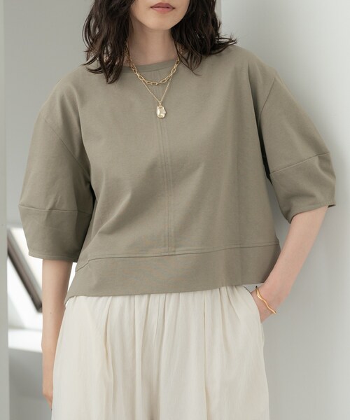 GALLEST（ギャレスト）の「【追加予約】ハーフスリーブフォルムカットソー【マシンウォッシュ／接触冷感】（Tシャツ/カットソー・レディース・オリーブ/レッド系1/ブラック/ホワイト・38）」の9枚目の写真