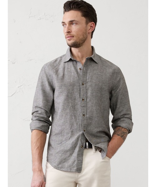 BANANA REPUBLIC FACTORY STORE(バナナリパブリック ファクトリーストア)の「BANANA REPUBLIC FACTORY STORE スリムフィット リネンブレンド シャツ(シャツ/ブラウス・メンズ・ネイビー/ブルー系その他/グリーン系その他/オレンジ/ブルー/ホワイト/マルチ/グレー/ブルー系その他2/グリーン/イエロー/ワインレッド/ベージュ・XL/L/M/S)」の2枚目の写真