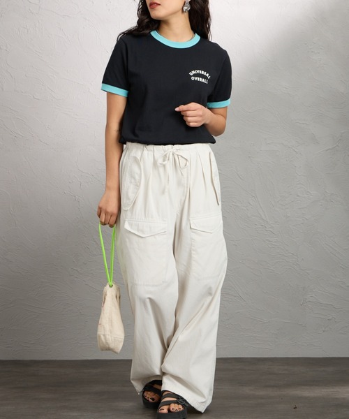 UNIVERSAL OVERALL（ユニバーサルオーバーオール）の「[UNIVERSAL OVERALL/ユニバーサルオーバーオール] 別注 ロゴプリント リンガーTシャツ（Tシャツ/カットソー・レディース・アイボリー/ブルー/ネイビー/ブラック・F）」の6枚目の写真