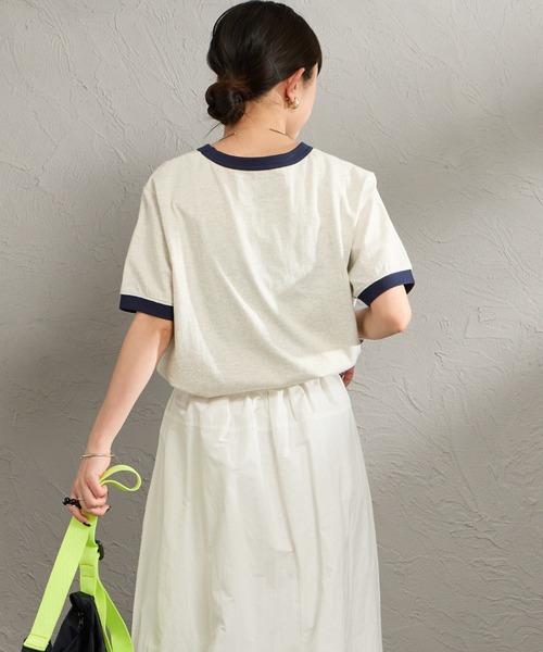 UNIVERSAL OVERALL（ユニバーサルオーバーオール）の「[UNIVERSAL OVERALL/ユニバーサルオーバーオール] 別注 ロゴプリント リンガーTシャツ（Tシャツ/カットソー・レディース・アイボリー/ブルー/ネイビー/ブラック・F）」の10枚目の写真